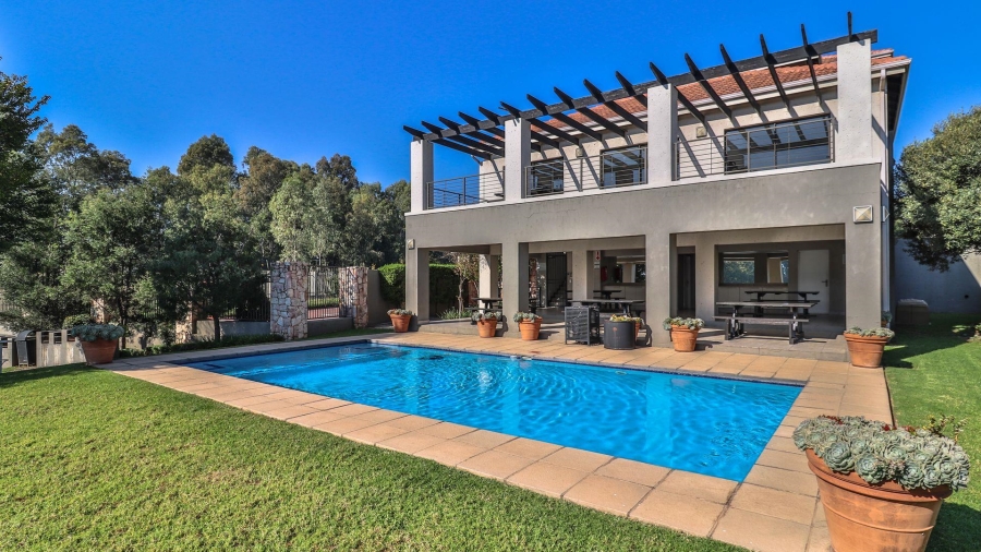 2 Bedroom Property for Sale in Lonehill Gauteng