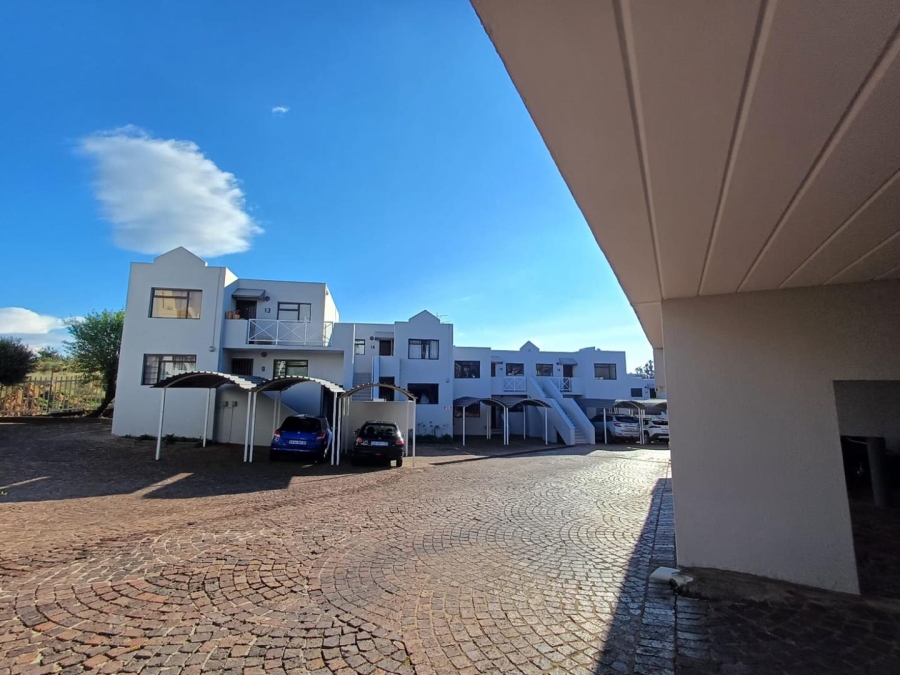 To Let 2 Bedroom Property for Rent in Northcliff Gauteng