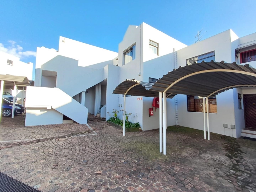 To Let 2 Bedroom Property for Rent in Northcliff Gauteng