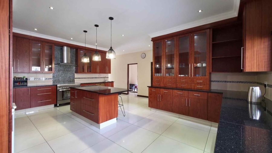 9 Bedroom Property for Sale in Strathavon Gauteng