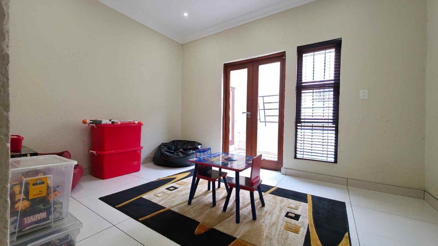 9 Bedroom Property for Sale in Strathavon Gauteng