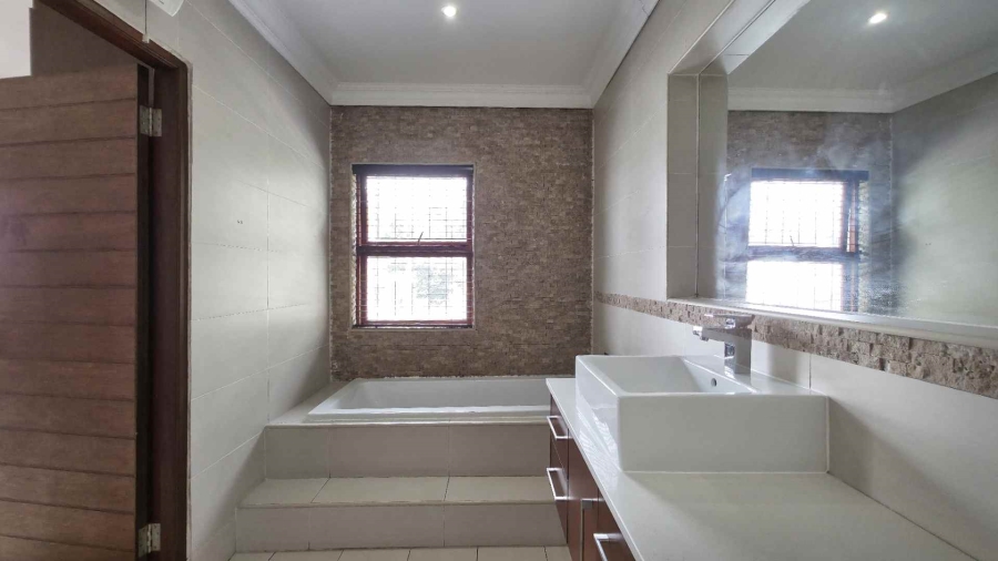 9 Bedroom Property for Sale in Strathavon Gauteng