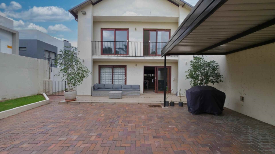 9 Bedroom Property for Sale in Strathavon Gauteng