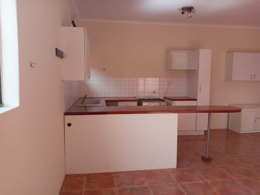 To Let 2 Bedroom Property for Rent in Oaklands Gauteng