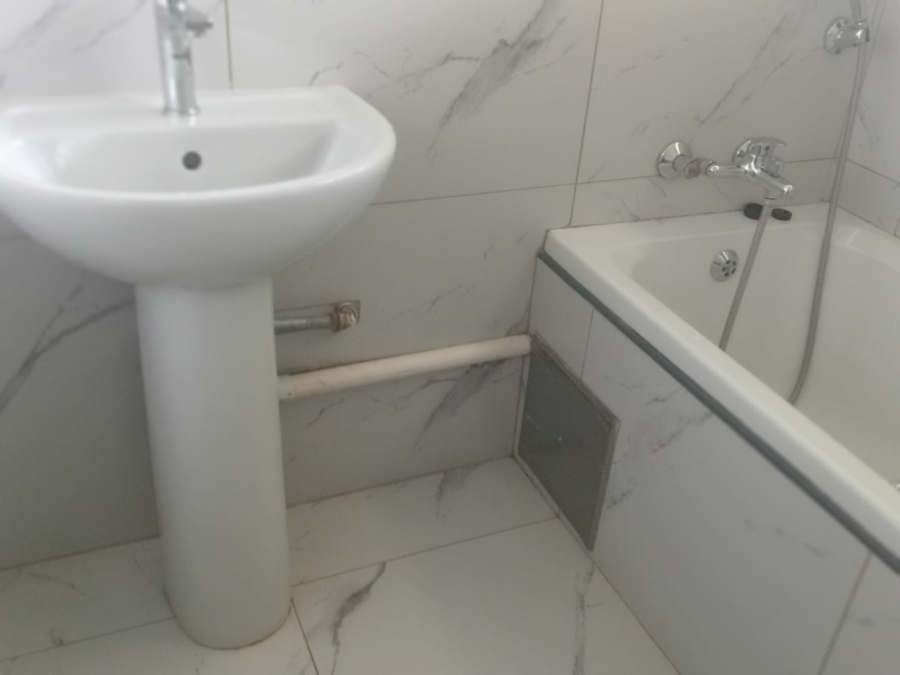 To Let 4 Bedroom Property for Rent in Cullinan Gauteng