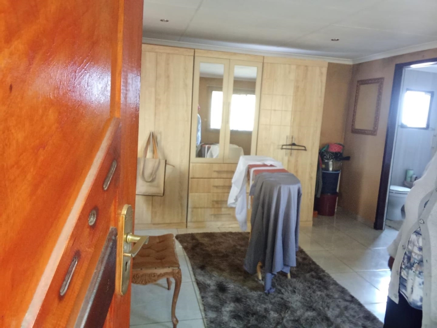2 Bedroom Property for Sale in Soweto Central Gauteng
