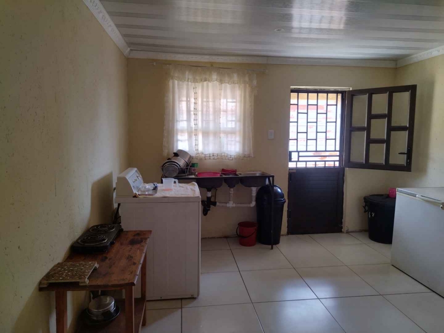 2 Bedroom Property for Sale in Winterveldt Gauteng