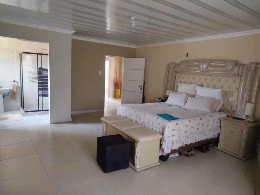 2 Bedroom Property for Sale in Winterveldt Gauteng