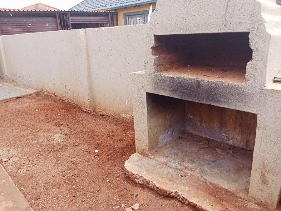 4 Bedroom Property for Sale in The Orchards Gauteng