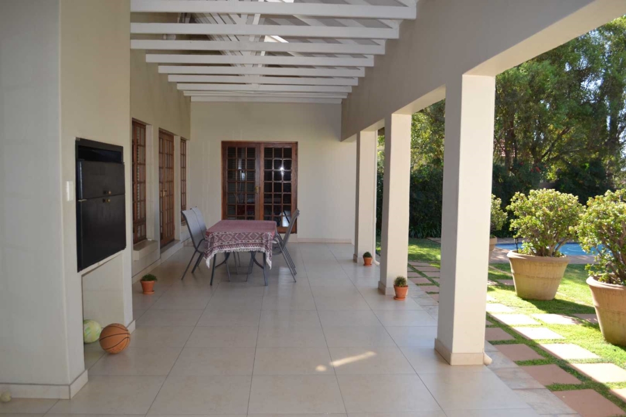 To Let 5 Bedroom Property for Rent in Woodhill Estate Gauteng