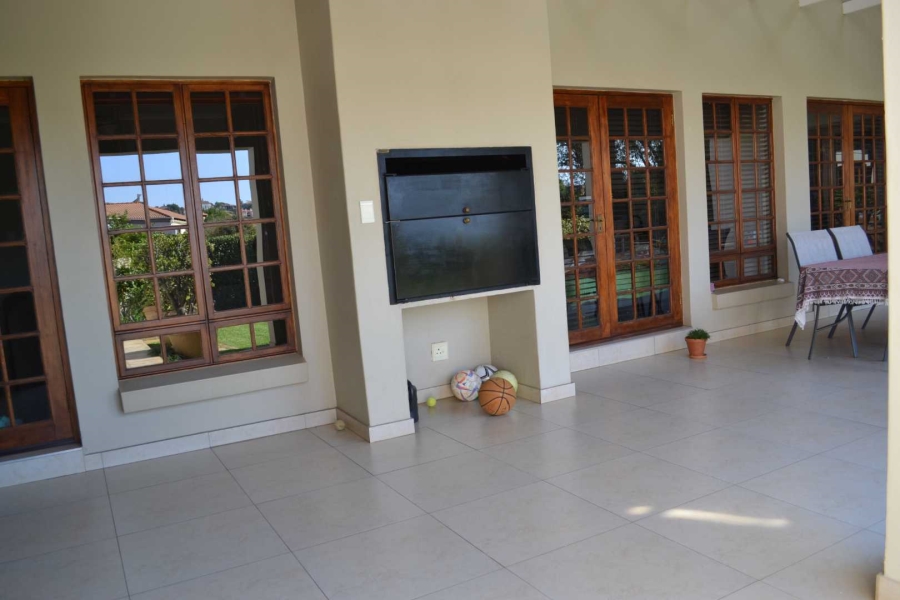 To Let 5 Bedroom Property for Rent in Woodhill Estate Gauteng