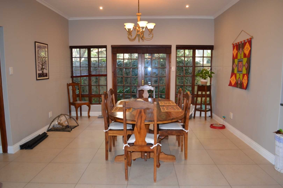 To Let 5 Bedroom Property for Rent in Woodhill Estate Gauteng