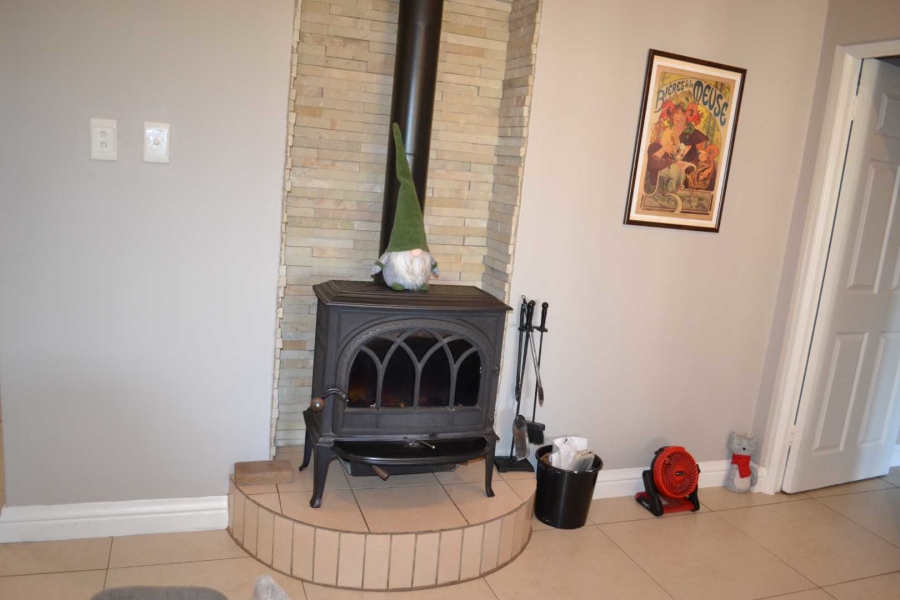 To Let 5 Bedroom Property for Rent in Woodhill Estate Gauteng