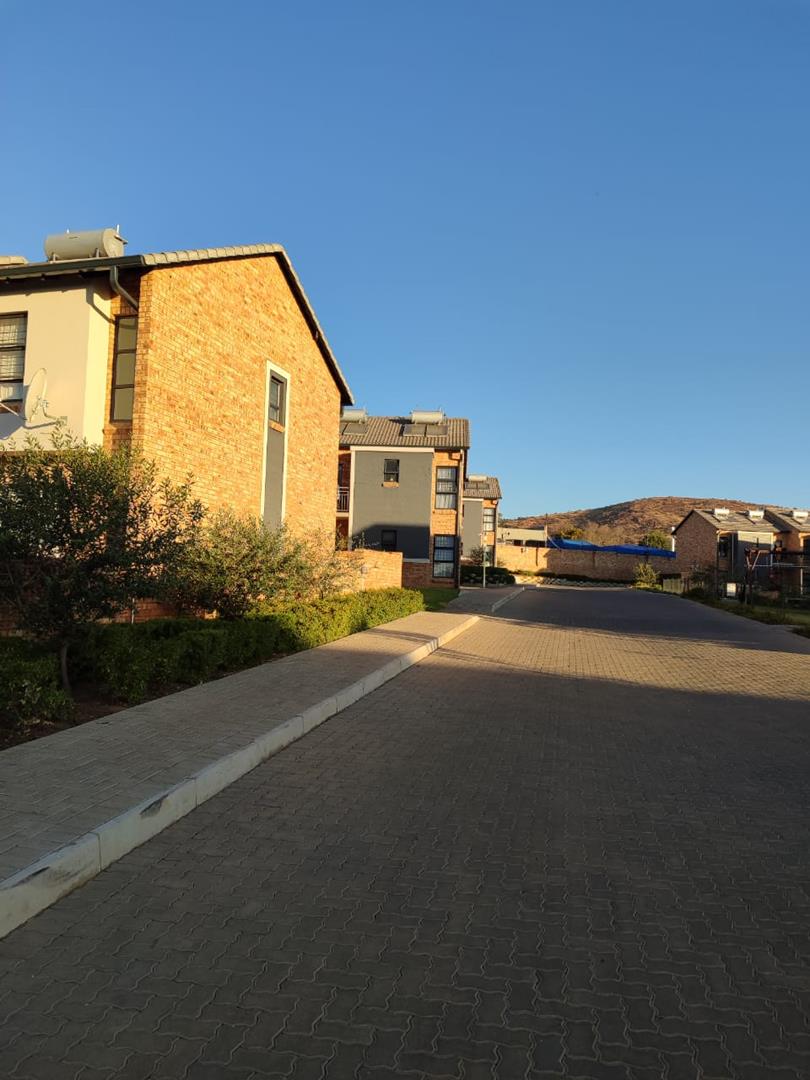 2 Bedroom Property for Sale in Theresa Park Gauteng