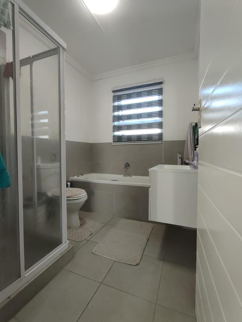 2 Bedroom Property for Sale in Theresa Park Gauteng