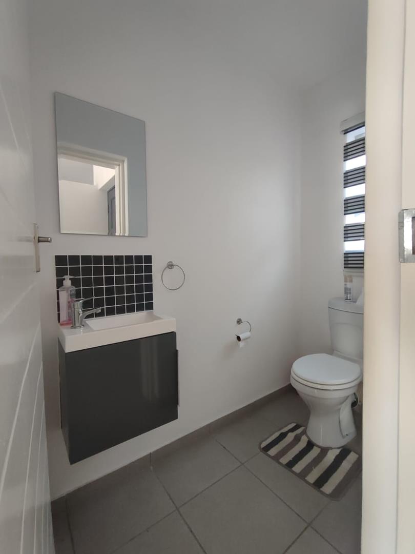 2 Bedroom Property for Sale in Theresa Park Gauteng