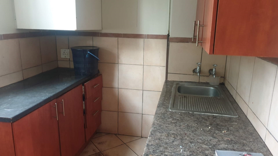 2 Bedroom Property for Sale in Muckleneuk Gauteng