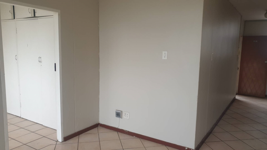 2 Bedroom Property for Sale in Muckleneuk Gauteng