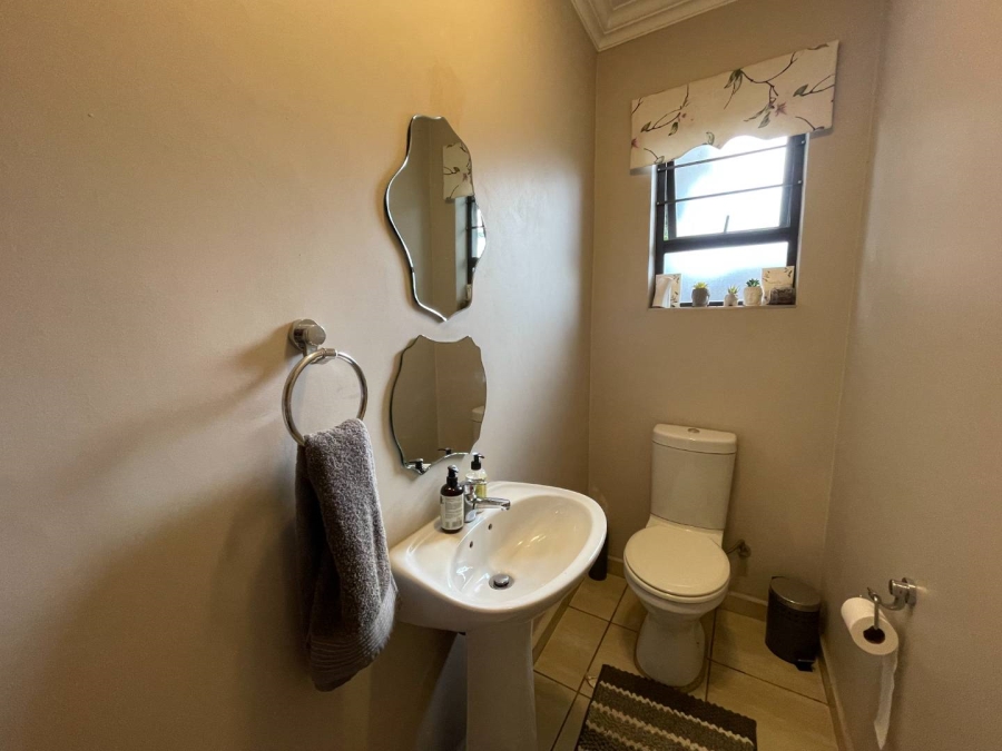 4 Bedroom Property for Sale in Midstream Hill Gauteng