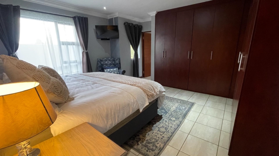 4 Bedroom Property for Sale in Midstream Hill Gauteng