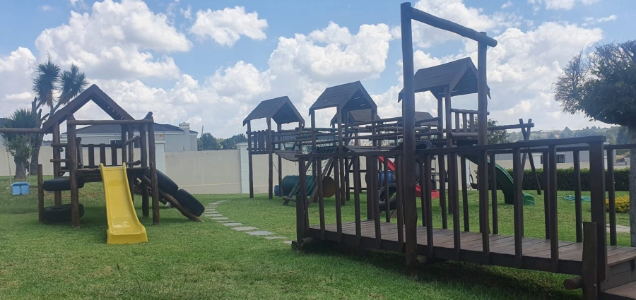 To Let 2 Bedroom Property for Rent in Craigavon Gauteng