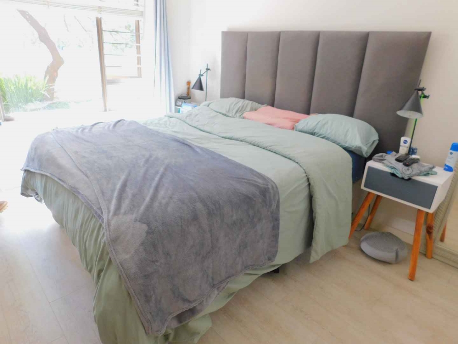 To Let 2 Bedroom Property for Rent in Bryanston Gauteng