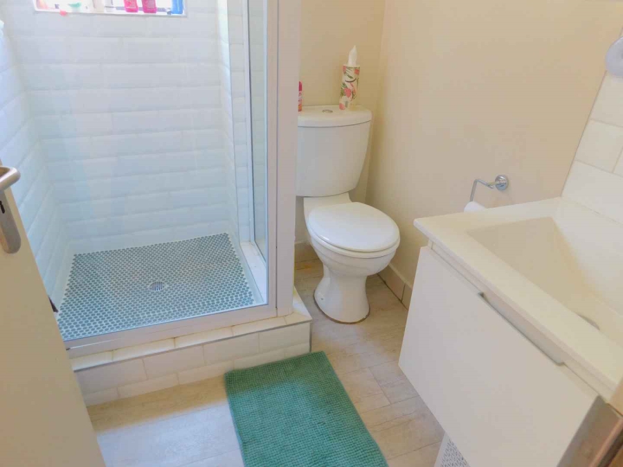 To Let 2 Bedroom Property for Rent in Bryanston Gauteng