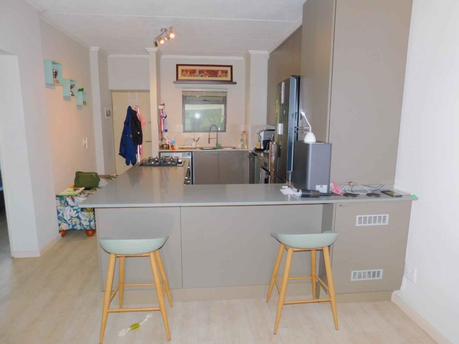 To Let 2 Bedroom Property for Rent in Bryanston Gauteng