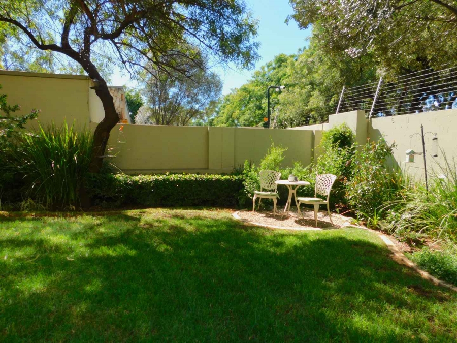 To Let 2 Bedroom Property for Rent in Bryanston Gauteng