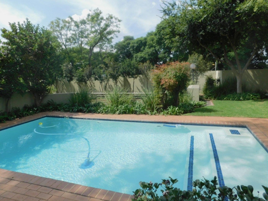 To Let 2 Bedroom Property for Rent in Bryanston Gauteng