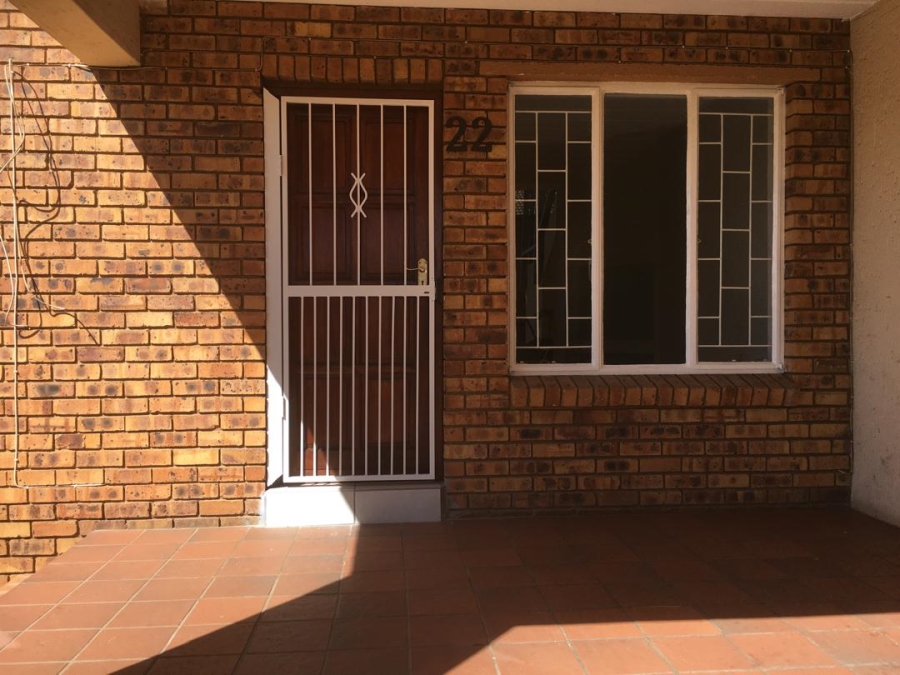 2 Bedroom Property for Sale in Highveld Gauteng