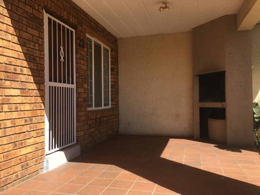 2 Bedroom Property for Sale in Highveld Gauteng
