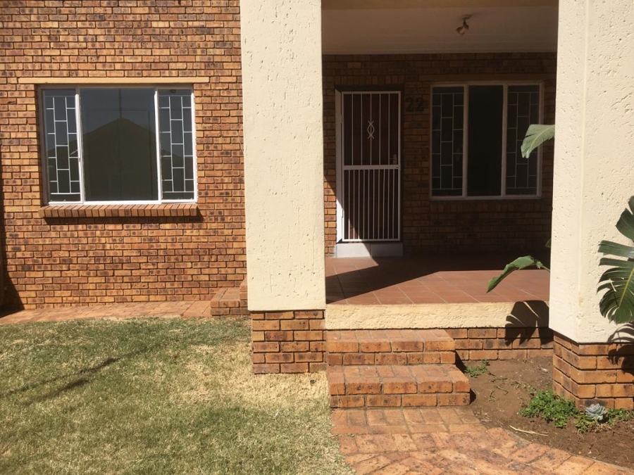 2 Bedroom Property for Sale in Highveld Gauteng