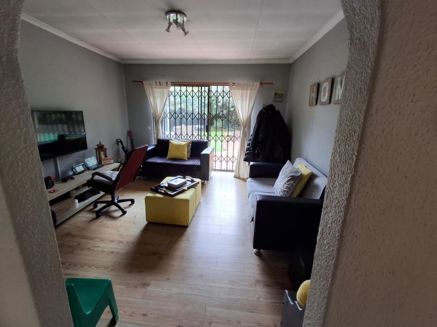 3 Bedroom Property for Sale in Brackendowns Gauteng