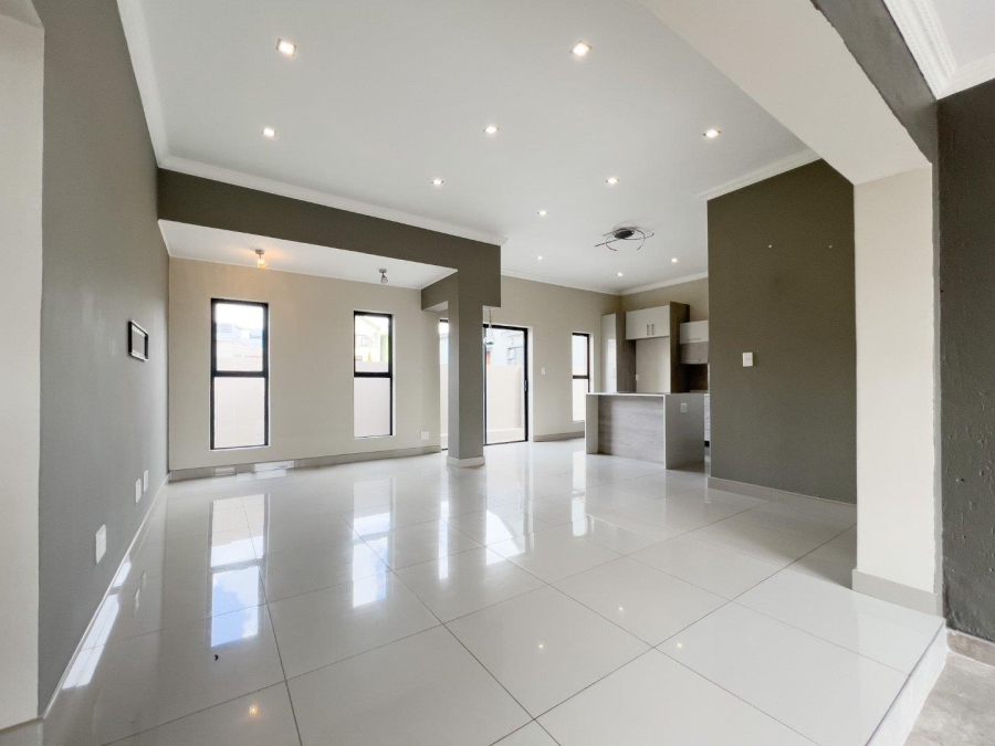 3 Bedroom Property for Sale in Golden Fields Estate Gauteng