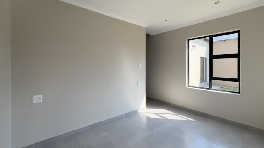 3 Bedroom Property for Sale in Golden Fields Estate Gauteng