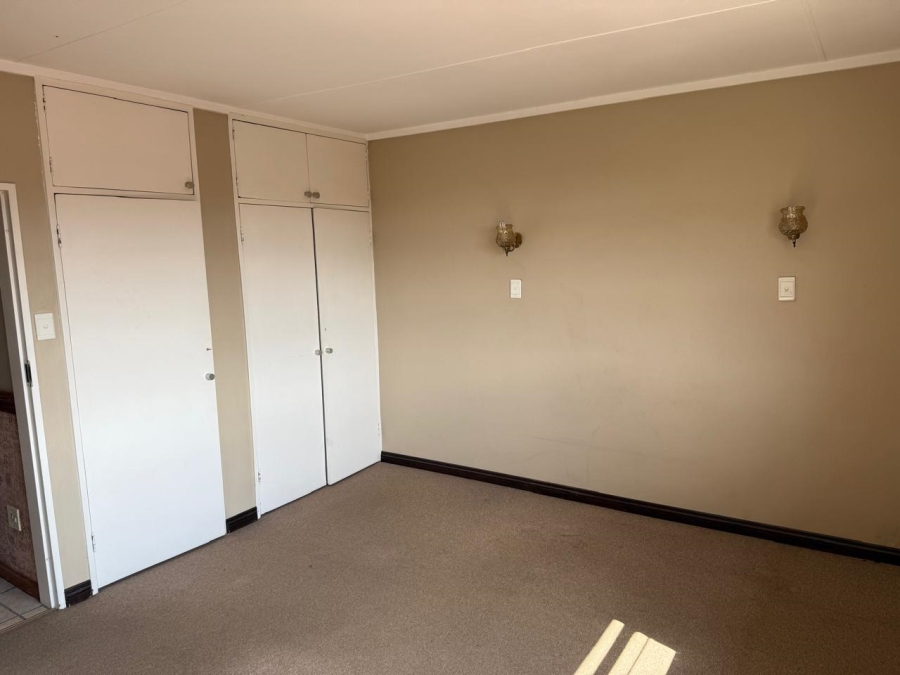 2 Bedroom Property for Sale in Valhalla Gauteng