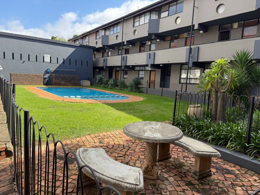 2 Bedroom Property for Sale in Valhalla Gauteng