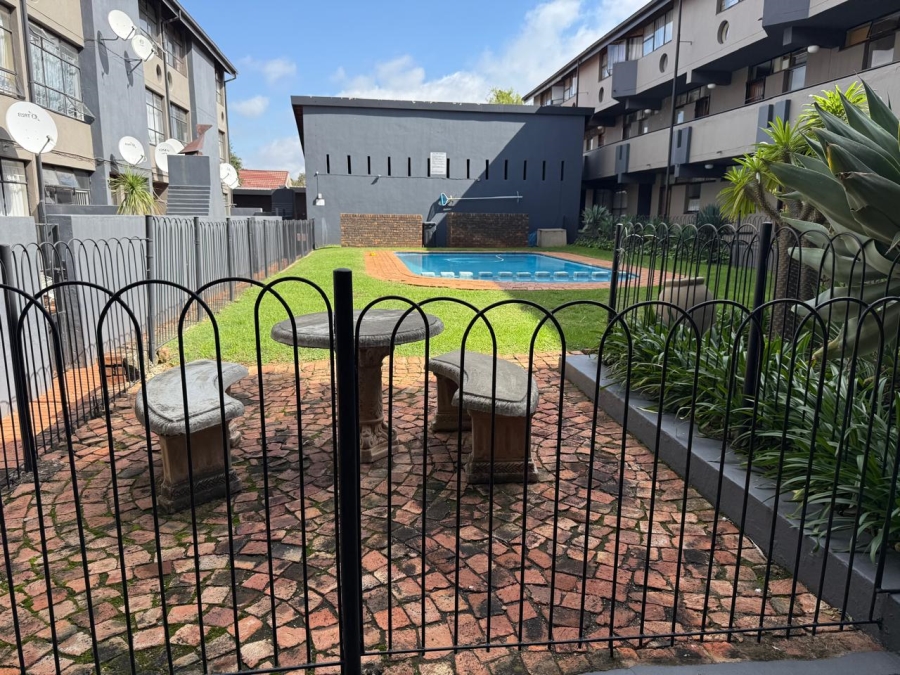 2 Bedroom Property for Sale in Valhalla Gauteng