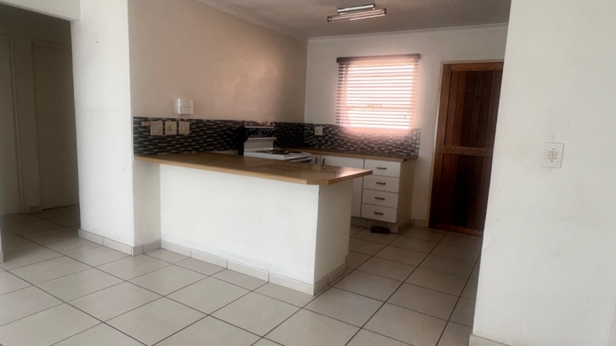 To Let 2 Bedroom Property for Rent in Alan Manor Gauteng