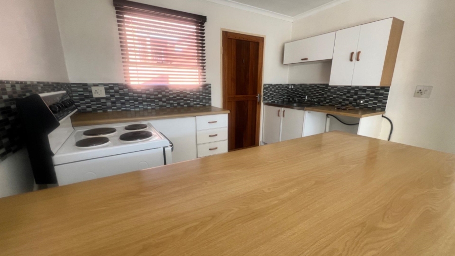 To Let 2 Bedroom Property for Rent in Alan Manor Gauteng