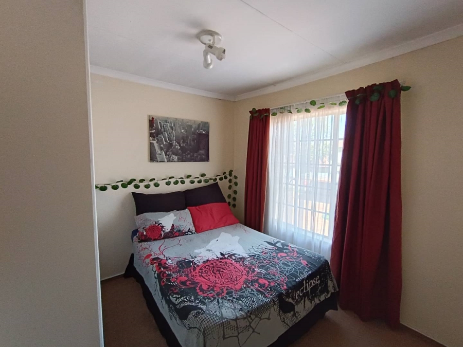 3 Bedroom Property for Sale in Heuwelsig Estate Gauteng