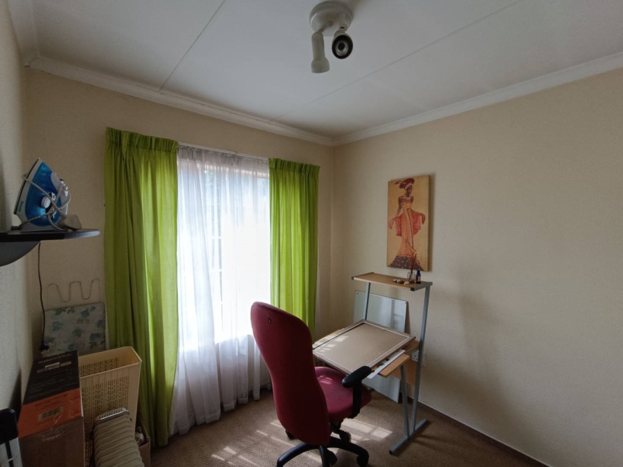 3 Bedroom Property for Sale in Heuwelsig Estate Gauteng