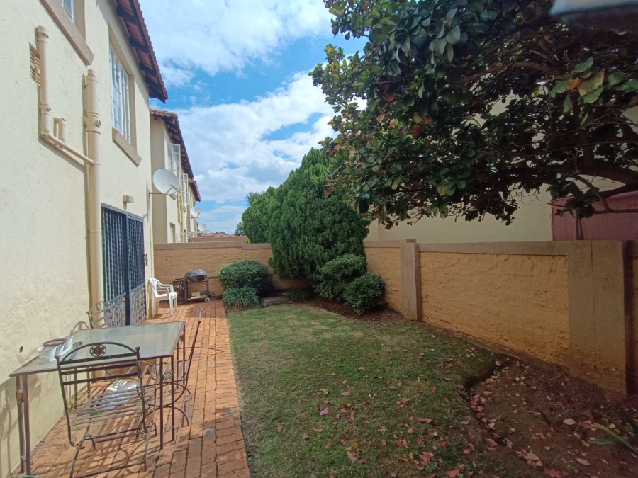 3 Bedroom Property for Sale in Heuwelsig Estate Gauteng
