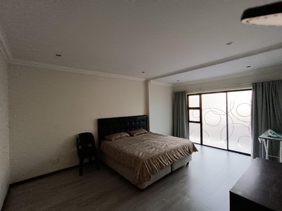 3 Bedroom Property for Sale in Thatchfield Hills Gauteng
