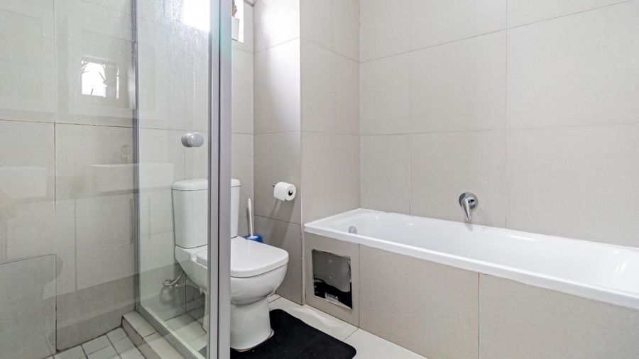 3 Bedroom Property for Sale in Carlswald Gauteng