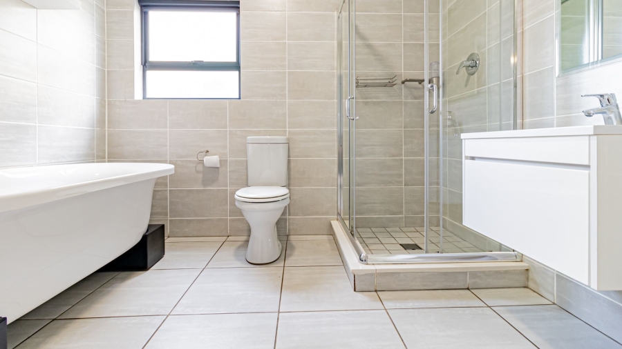 2 Bedroom Property for Sale in Waterfall Gauteng