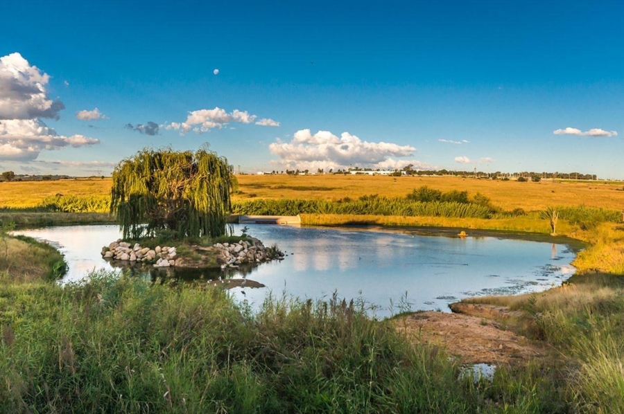 2 Bedroom Property for Sale in Waterfall Gauteng