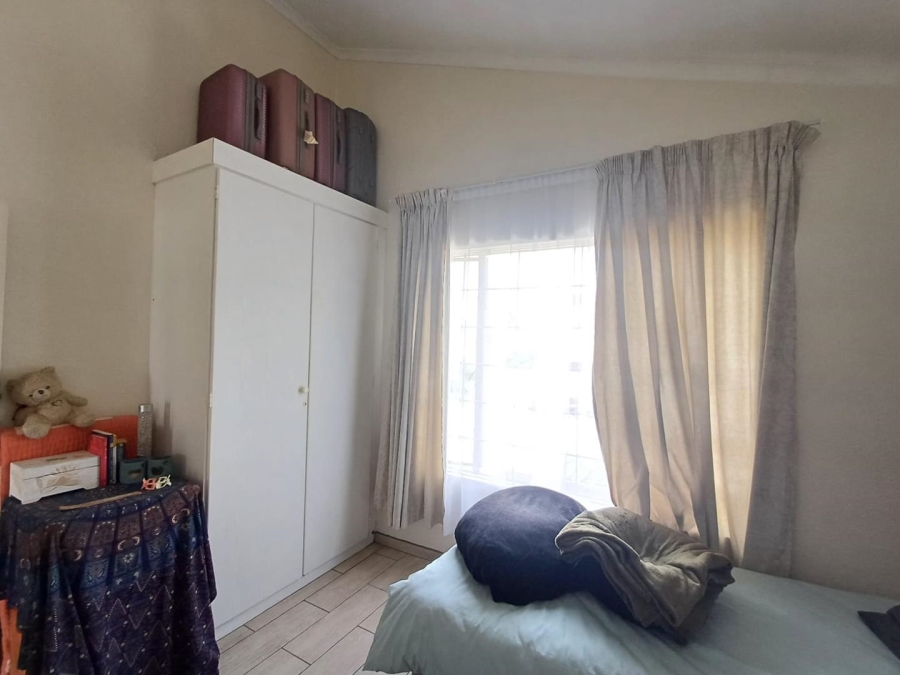 2 Bedroom Property for Sale in Sonneglans Gauteng