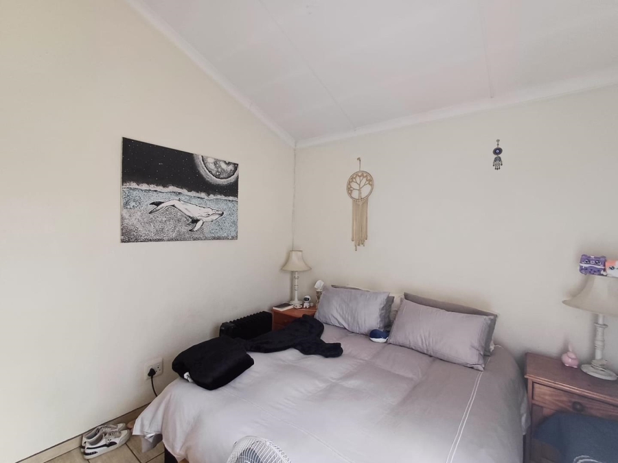 2 Bedroom Property for Sale in Sonneglans Gauteng